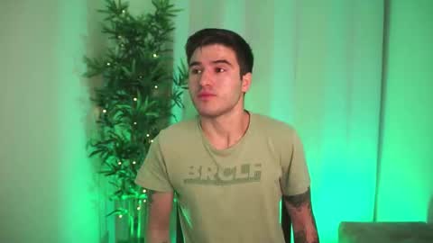 t0ny_wylie online show from November 13, 9:52 am