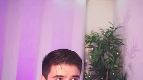 t0ny_wylie online show from February 17, 8:59 pm