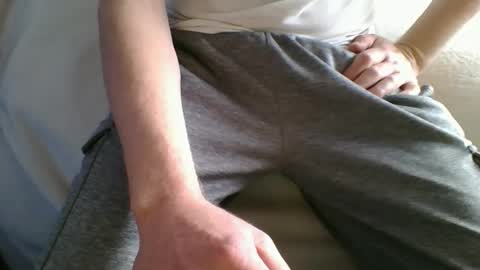 t8xxx3 online show from March 12, 3:07 pm