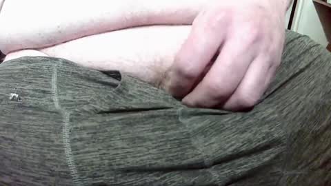 Snapshot of t_guy45 chatting on December 13, 7:58 am T Guy45Chunkywise45 online show from December 13, 7:58 am