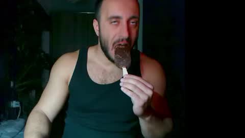 Snapshot of t_huracane chatting on November 21, 5:33 pm Huracane online show from November 21, 5:33 pm