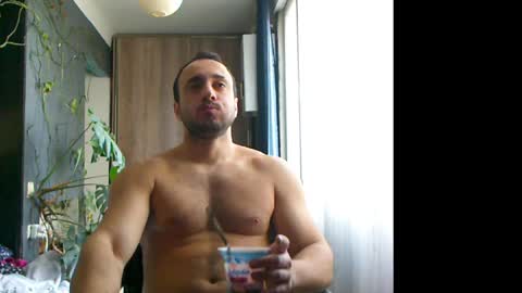 Huracane online show from February 12, 8:42 am