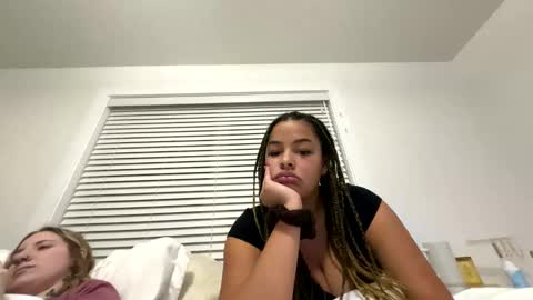 Snapshot of t_princess_t chatting on December 9, 3:40 am t_princess_t online show from December 9, 3:40 am