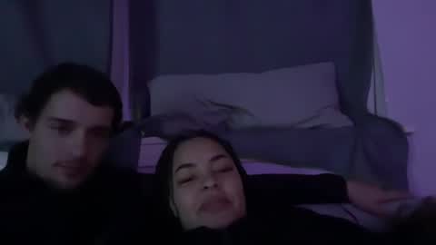 Snapshot of t_princess_t chatting on December 27, 11:17 am t_princess_t online show from December 27, 11:17 am