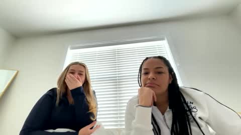 Snapshot of t_princess_t chatting on February 13, 4:28 pm t_princess_t online show from February 13, 4:28 pm