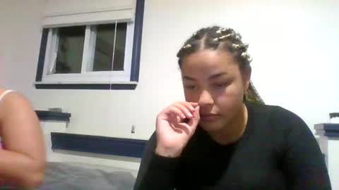 Snapshot of t_princess_t chatting on September 11, 1:39 am t_princess_t online show from September 11, 1:39 am