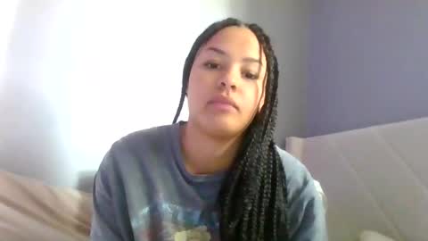 Snapshot of t_princess_t chatting on November 11, 5:24 pm t_princess_t online show from November 11, 5:24 pm