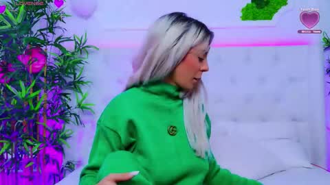 Snapshot of taahiraarabian chatting on September 30, 12:21 pm Arianna online show from September 30, 12:21 pm