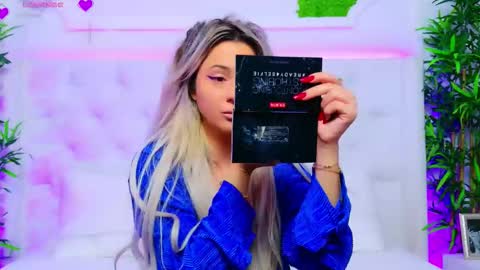 Snapshot of taahiraarabian chatting on November 7, 1:22 pm Arianna online show from November 7, 1:22 pm