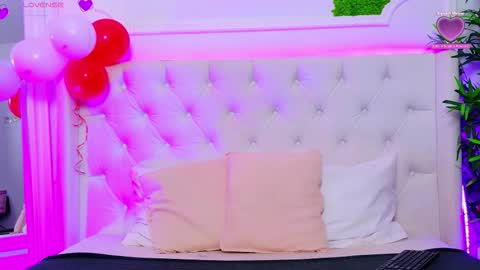 Arianna online show from February 18, 1:18 pm