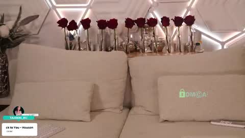 Snapshot of taanni_bc chatting on June 9, 9:15 pm TAANNI online show from June 9, 9:15 pm