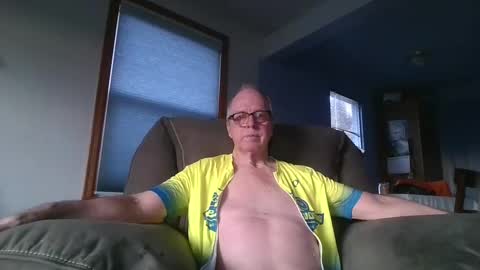 Snapshot of tacrunner66_ chatting on February 27, 1:27 am tacrunner66_ online show from February 27, 1:27 am