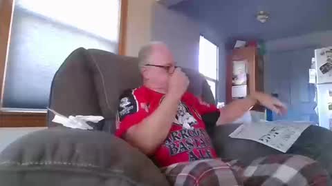 Snapshot of tacrunner66_ chatting on October 13, 8:09 pm tacrunner66_ online show from October 13, 8:09 pm