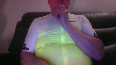 Snapshot of tacrunner66_ chatting on November 21, 3:22 pm tacrunner66_ online show from November 21, 3:22 pm