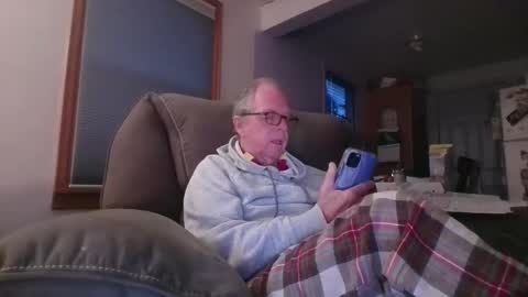 Snapshot of tacrunner66_ chatting on December 20, 12:29 am tacrunner66_ online show from December 20, 12:29 am