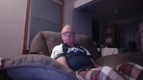 Snapshot of tacrunner66_ chatting on March 8, 3:21 am tacrunner66_ online show from March 8, 3:21 am