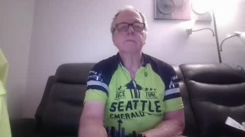 Snapshot of tacrunner66_ chatting on April 11, 1:59 pm tacrunner66_ online show from April 11, 1:59 pm