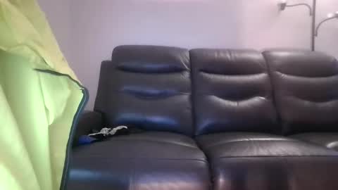 tacrunner66_ online show from May 16, 2:05 pm
