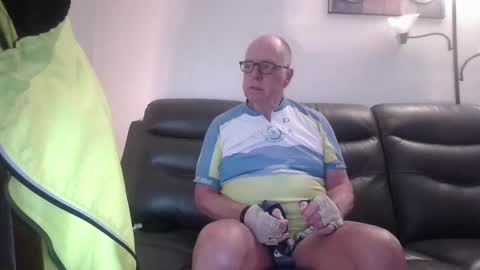 tacrunner66_ online show from May 24, 2:22 pm