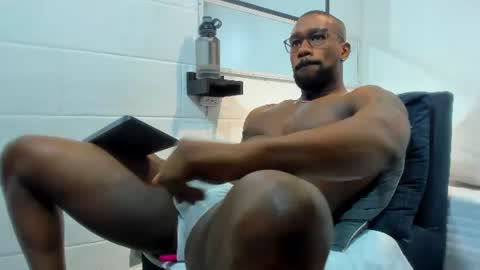 Snapshot of tafari_1 chatting on July 16, 1:50 pm Tafari Zulu online show from July 16, 1:50 pm