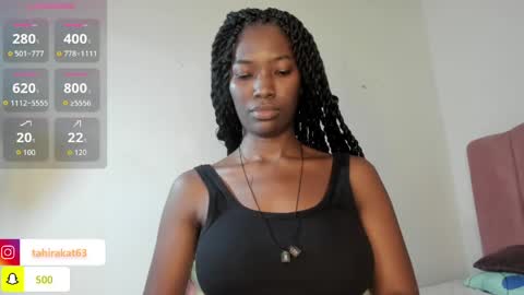 Snapshot of tahira_21 chatting on May 29, 8:18 pm Tahira online show from May 29, 8:18 pm