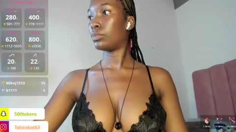 Snapshot of tahira_21 chatting on June 11, 8:18 pm Tahira online show from June 11, 8:18 pm