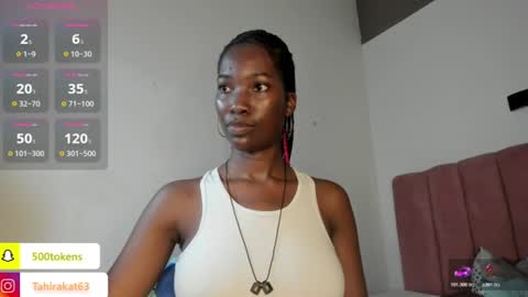 Snapshot of tahira_21 chatting on June 21, 8:33 pm Tahira online show from June 21, 8:33 pm