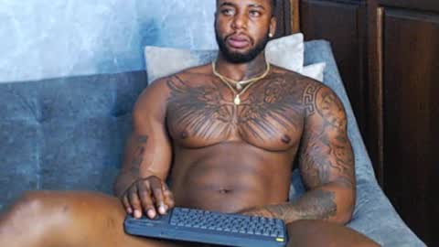 Tairon Tucke online show from December 26, 2:33 am