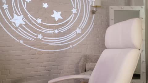 Snapshot of tais_athena chatting on May 6, 2:33 pm Margo online show from May 6, 2:33 pm