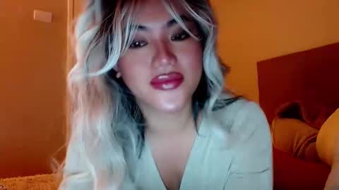 Snapshot of takemeinheaven1 chatting on December 2, 4:42 pm Lena online show from December 2, 4:42 pm