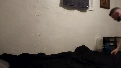 Snapshot of talenjames chatting on December 6, 1:40 am Talen James online show from December 6, 1:40 am