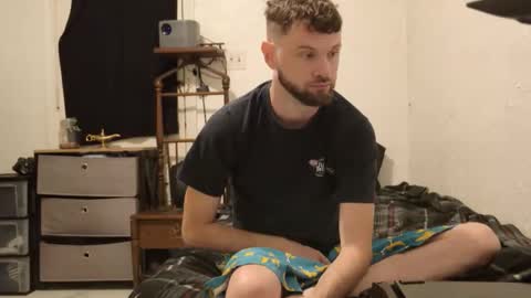 Snapshot of talenjames chatting on October 3, 1:52 pm Talen James online show from October 3, 1:52 pm