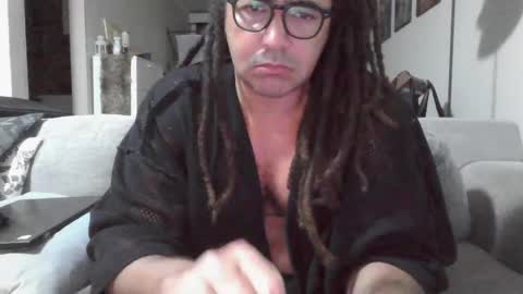 Snapshot of talent_scout_1 chatting on December 17, 11:49 am Edge Master Flash online show from December 17, 11:49 am