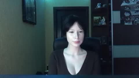 Snapshot of tali_cute chatting on February 9, 8:13 pm tali_cute online show from February 9, 8:13 pm