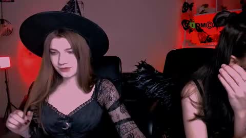 Snapshot of talia_seduce chatting on October 22, 9:42 am talia_seduce online show from October 22, 9:42 am