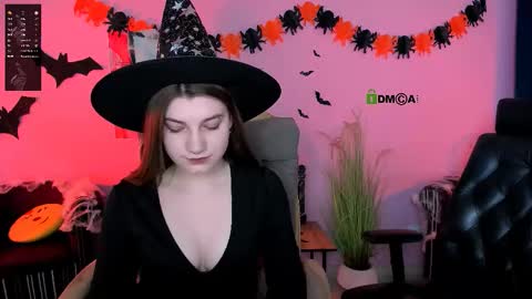 Snapshot of talia_seduce chatting on October 24, 9:06 am talia_seduce online show from October 24, 9:06 am