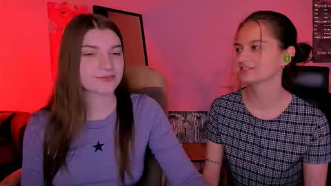 Snapshot of talia_seduce chatting on November 7, 9:53 am talia_seduce online show from November 7, 9:53 am