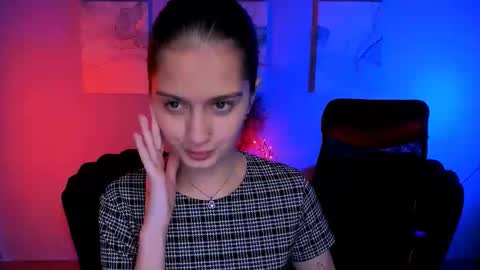 Snapshot of talia_seduce chatting on December 3, 10:02 am talia_seduce online show from December 3, 10:02 am