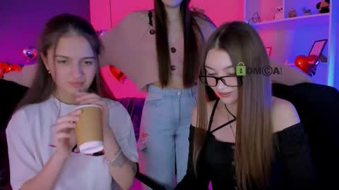 Snapshot of talia_seduce chatting on February 14, 9:00 pm talia_seduce online show from February 14, 9:00 pm