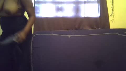 Snapshot of taliah254 chatting on March 1, 8:34 am taliah254 online show from March 1, 8:34 am