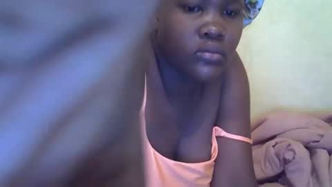 Snapshot of taliah254 chatting on March 5, 3:18 am taliah254 online show from March 5, 3:18 am