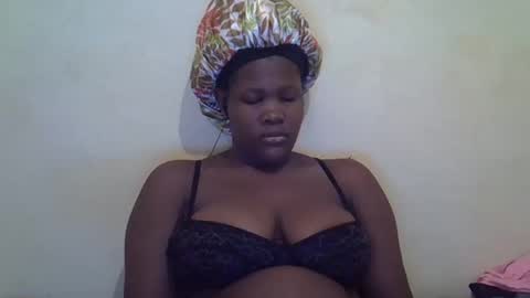 Snapshot of taliah254 chatting on March 6, 1:58 am taliah254 online show from March 6, 1:58 am