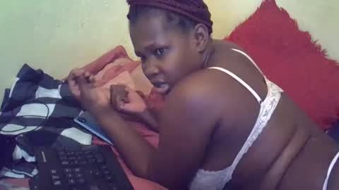 Snapshot of taliah254 chatting on March 6, 2:18 pm taliah254 online show from March 6, 2:18 pm