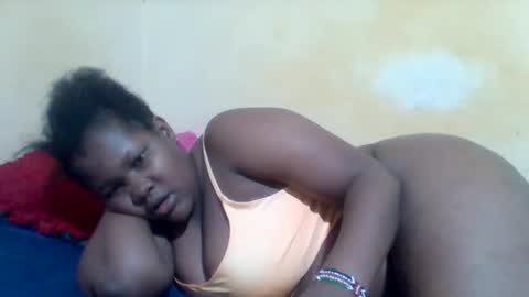 Snapshot of taliah254 chatting on November 20, 8:47 am taliah254 online show from November 20, 8:47 am