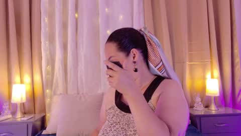 tali  online show from May 4, 6:26 pm