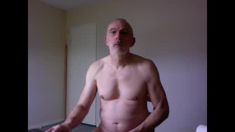 Snapshot of taliesin4321 chatting on December 22, 9:11 am Jack Pierrot online show from December 22, 9:11 am