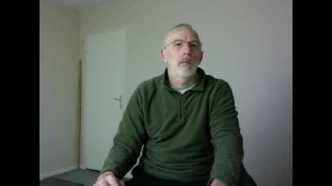 Snapshot of taliesin4321 chatting on December 29, 4:38 am Jack Pierrot online show from December 29, 4:38 am