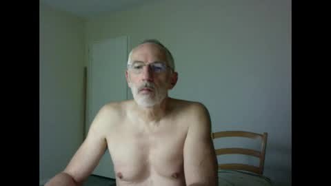 Snapshot of taliesin4321 chatting on September 20, 4:46 am Jack Pierrot online show from September 20, 4:46 am