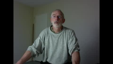 Snapshot of taliesin4321 chatting on October 19, 6:19 pm Jack Pierrot online show from October 19, 6:19 pm