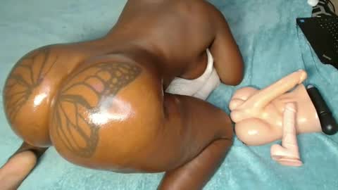 butterflyass online show from December 19, 3:02 am